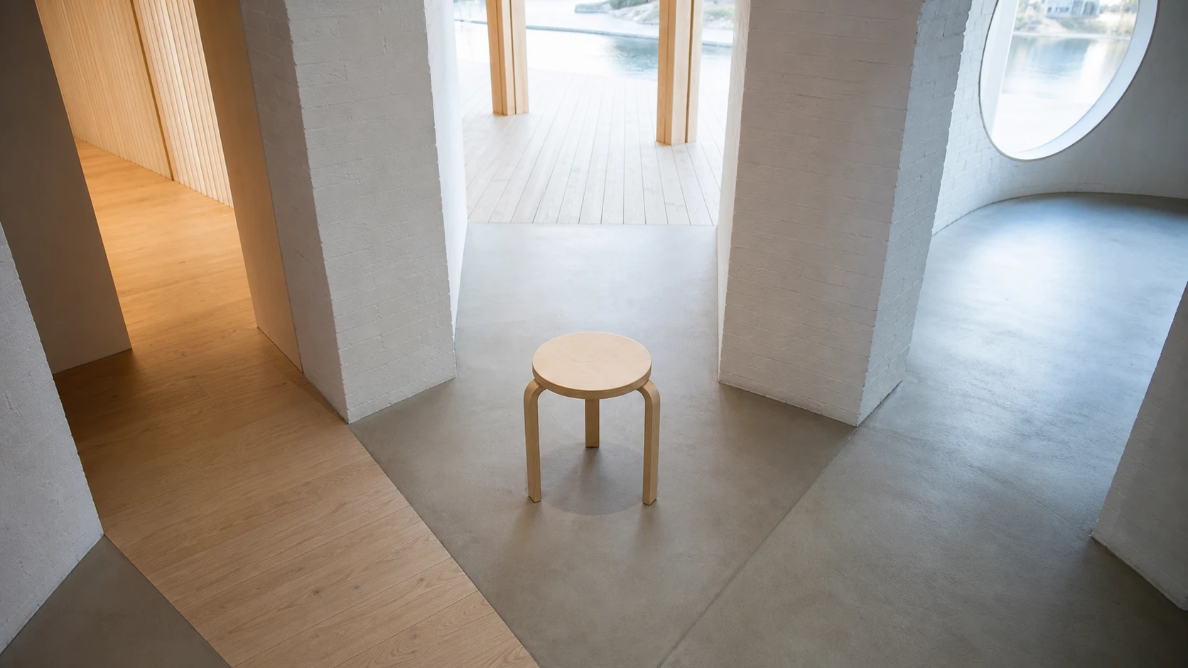 スツール60の購入先候補をArtek公式、直営店、正規取扱店、モール、中古で比較するイメージ